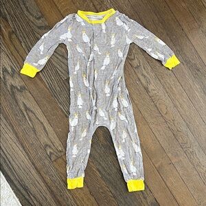 Magnetic Me Gray Footie with Yellow Trim